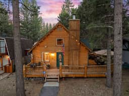 Big Bear Retreat | Hot Tub, BBQ, Views & Games