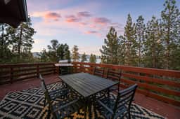 Luxury Lakeview Cabin w/ Deck, Fireplace & Views