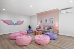 PinkBlissHouz: Pool, Spa, Firepit, Themed Rooms