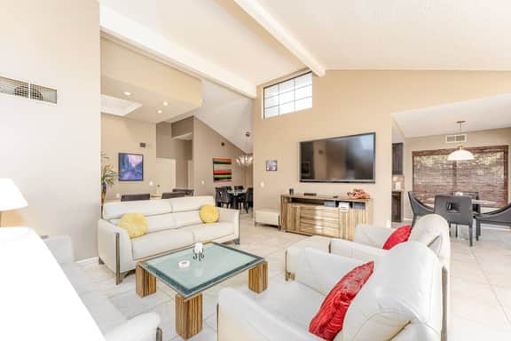 Scenic Condo with Lake, Golf & Mountain Views by MariamsBnb