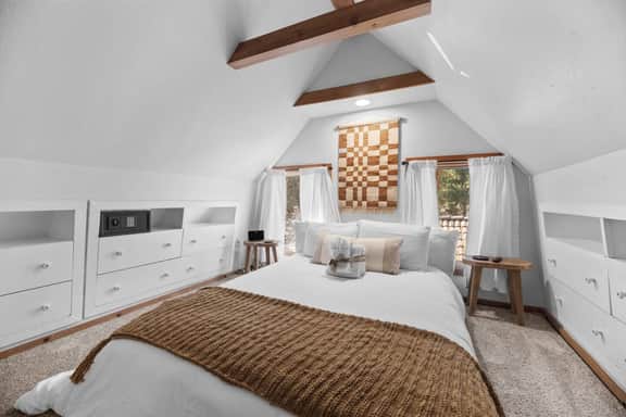 Rustic Mountain Cabin | Spa, Firepit, Playroom