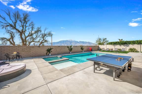 Views, Gameroom, Saltwater Pool & Hot tub, Firepit