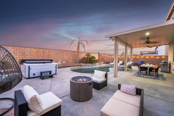 Stylish & Cozy Home in Coachella